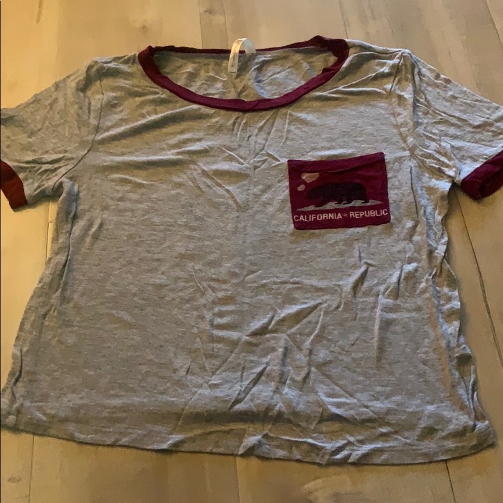 Grey tshirt